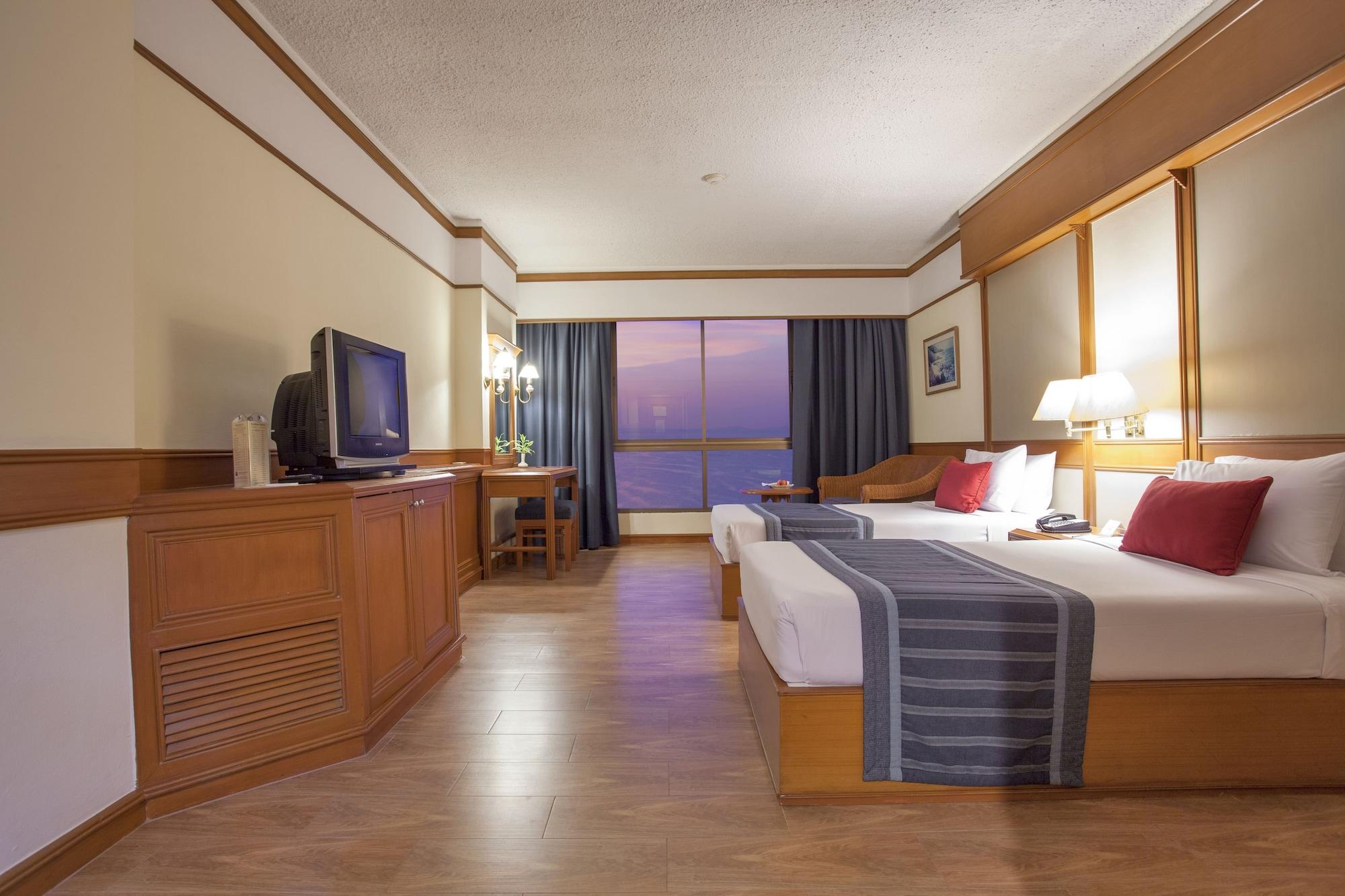 Cholchan Pattaya Beach Resort - Sha Extra Plus Ngoại thất bức ảnh Deluxe Room