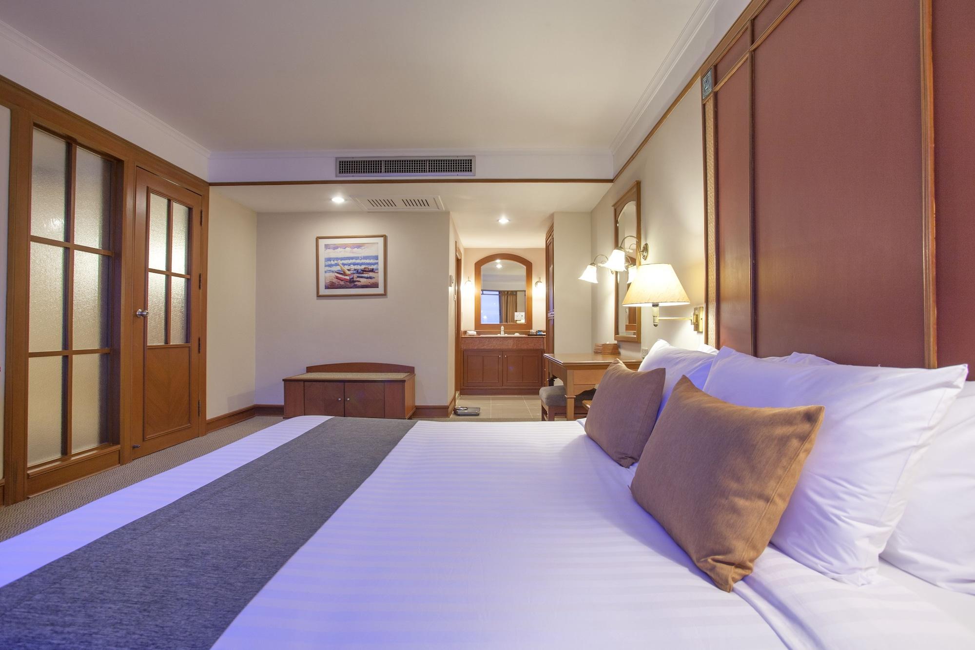 Cholchan Pattaya Beach Resort - Sha Extra Plus Ngoại thất bức ảnh Deluxe Room