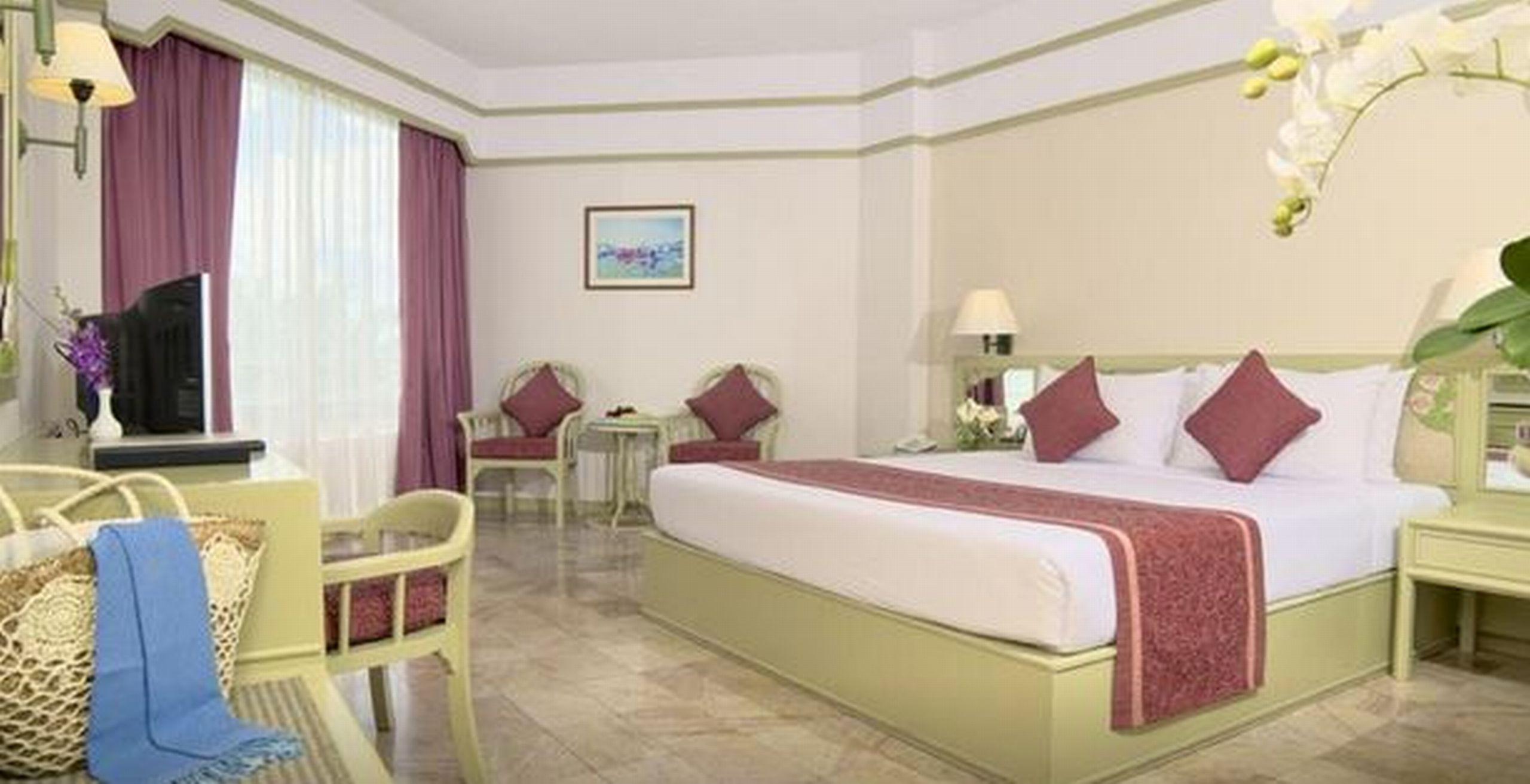 Cholchan Pattaya Beach Resort - Sha Extra Plus Ngoại thất bức ảnh A room at the hotel