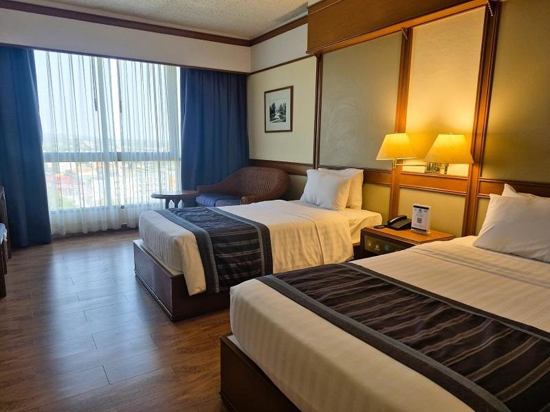Cholchan Pattaya Beach Resort - Sha Extra Plus Ngoại thất bức ảnh