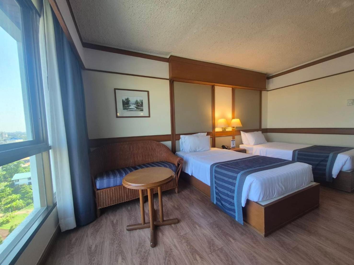 Cholchan Pattaya Beach Resort - Sha Extra Plus Ngoại thất bức ảnh