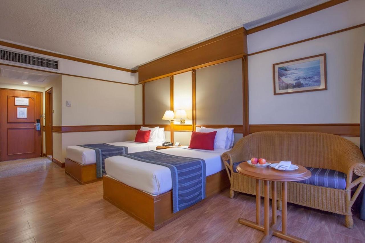 Cholchan Pattaya Beach Resort - Sha Extra Plus Ngoại thất bức ảnh