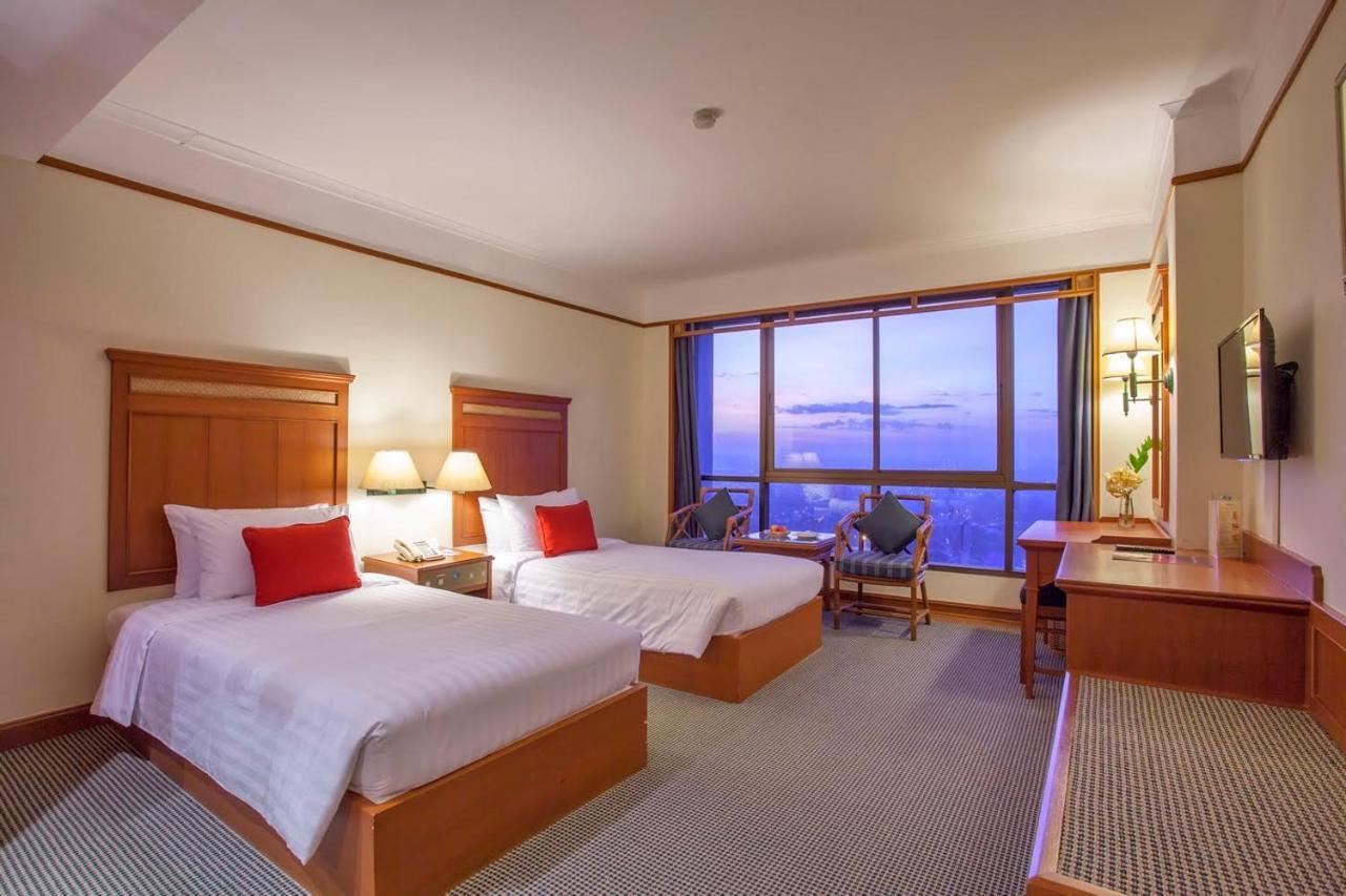 Cholchan Pattaya Beach Resort - Sha Extra Plus Ngoại thất bức ảnh